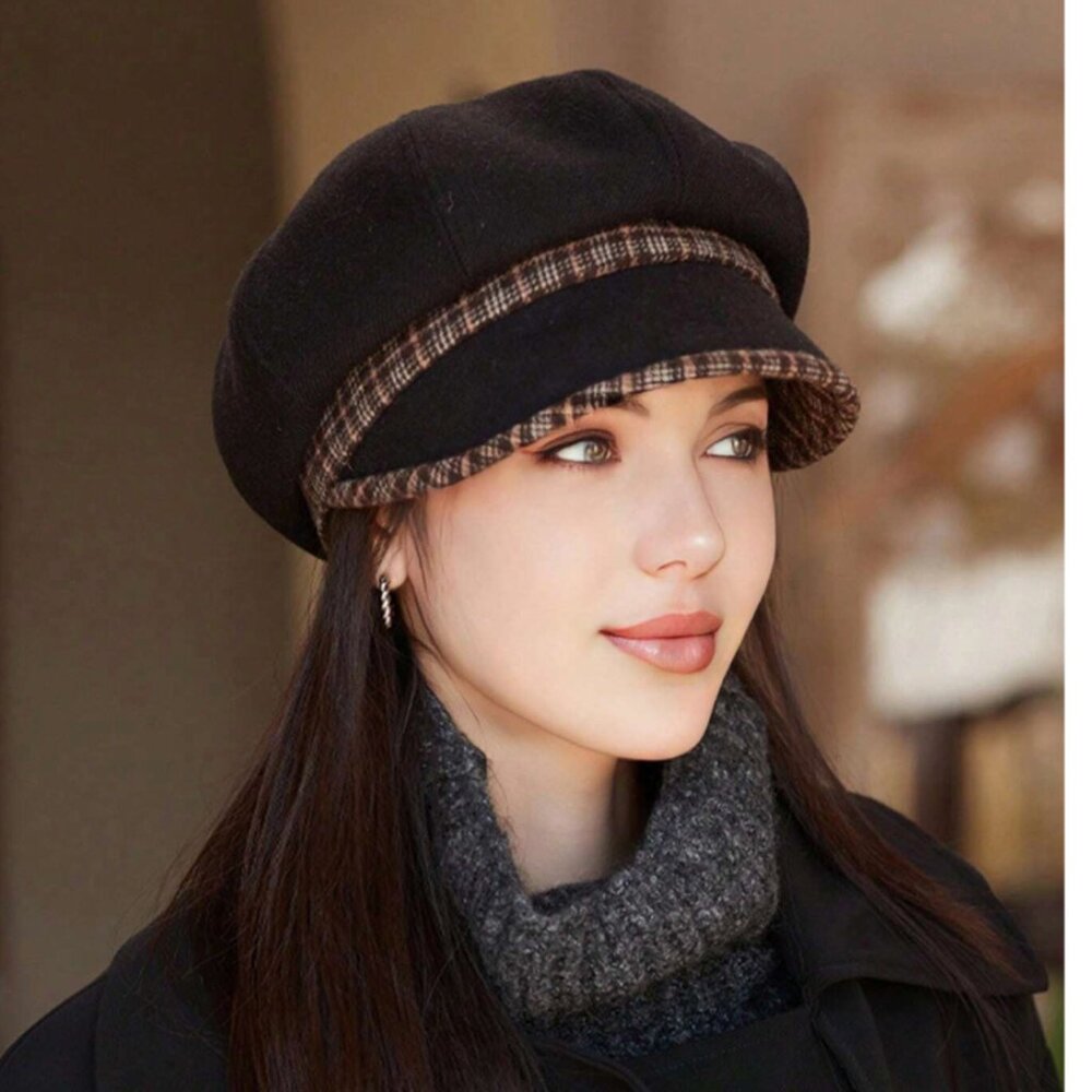 Black Newsboy Plaid Trim Cap